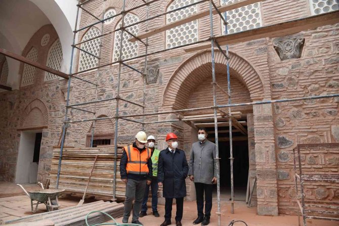 Vali Karadeniz, Tarihe Yolculuk Yaptı