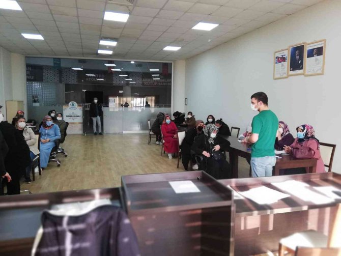 Pursaklar Belediyesi İstihdama Ön Ayak Oluyor