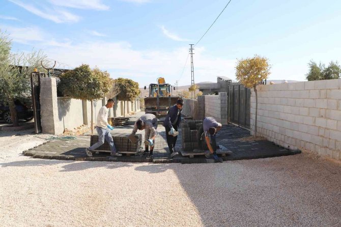 Şehitkamil’de Kırsal Mahallere Kilit Parke Taşı
