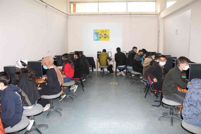 Şırnak Mesleki Ve Teknik Anadolu Lisesi Fabrika Gibi Çalışıyor