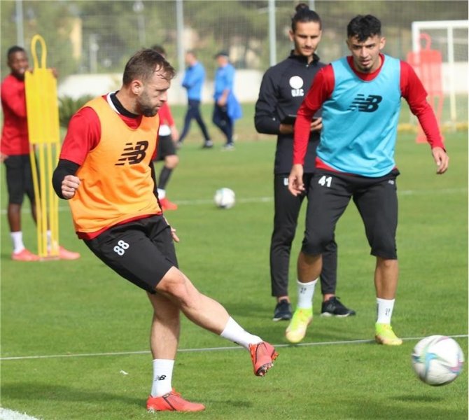 Antalya Derbisinde 35. Randevu