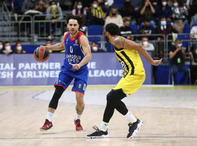 Thy Euroleague’deki Türk Derbisinde Zafer Anadolu Efes’in