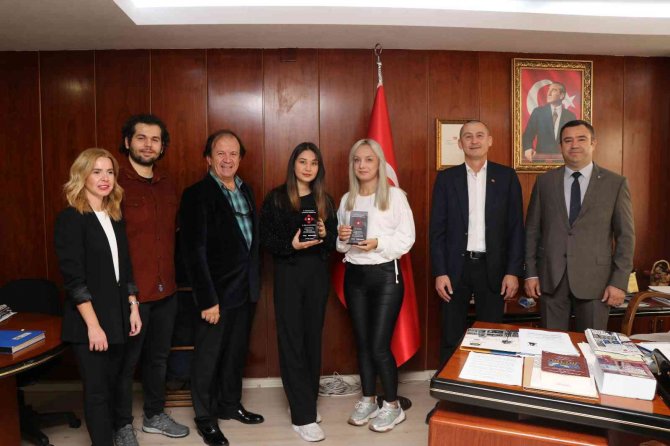 Toros Üniversitesi Öğrencileri, ’Lojistik Vaka Yarışması’nda Birinci Oldu