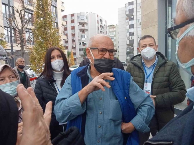 Depremzedeler Evlerine Kavuştu: "Hükümetimiz Verdiği Sözü Yerine Getirdi"