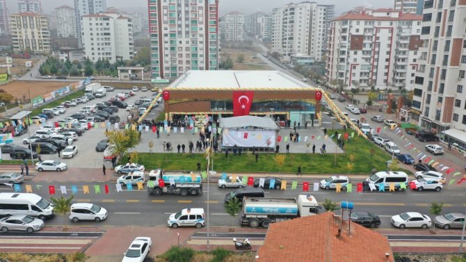Yeşilyurt’ta Pazar Yeri Dualarla Hizmete Açıldı