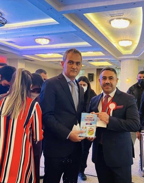 Yılın Öğretmeni Seçilen Taştan, Cumhurbaşkanı İle Bir Araya Geldi