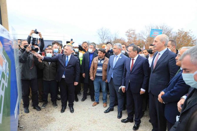 Ak Parti Genel Başkanvekili Kurtulmuş: “Kimse Bir Darbe Teşebbüsünü Aklından Dahi Geçiremez”