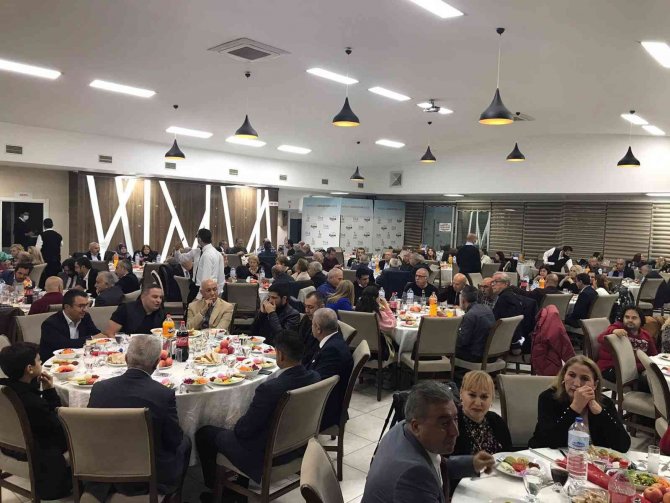 Başkan Sarı, İ̇zmir’deki Amasyalılarla Buluştu