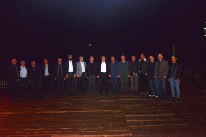 Başkan Akçadurak Mahalle Muhtarıyla Buluştu