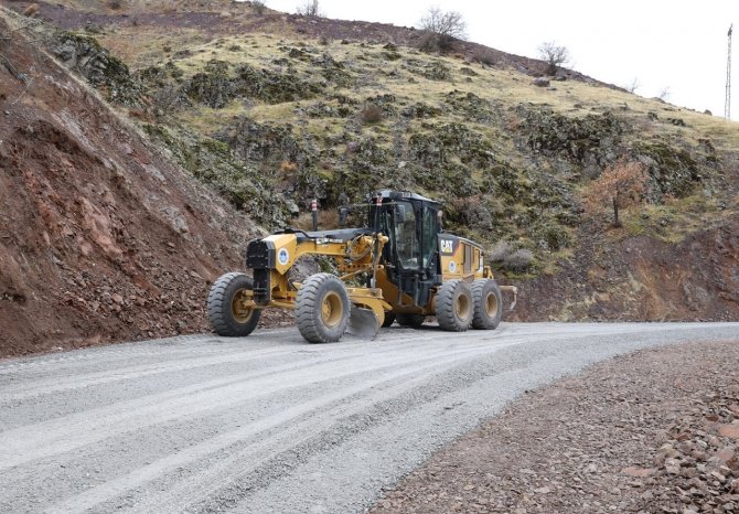 Battalgazi’de Bir Mahallenin Daha Ulaşım Sorunu Çözüldü
