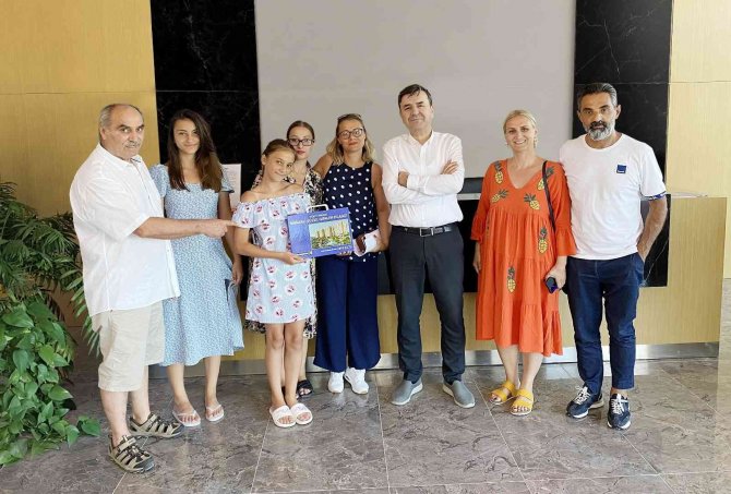 İ̇hlas’ın 3 Projesinde Teslimat Sevinci