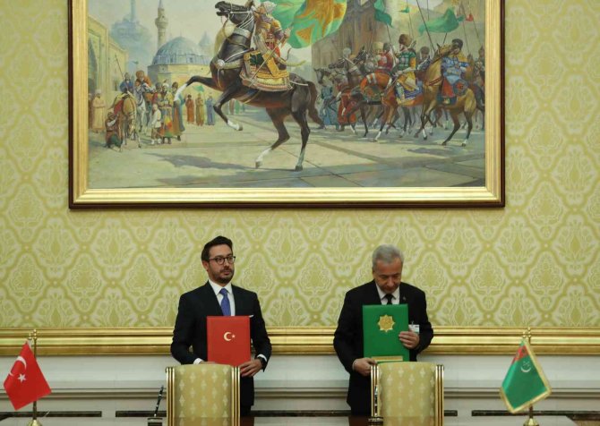 Türkiye İle Türkmenistan Arasında 8 Anlaşma İmzalandı
