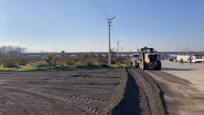 Düzce’de Trafiği Rahatlatacak Hamleler Devam Ediyor