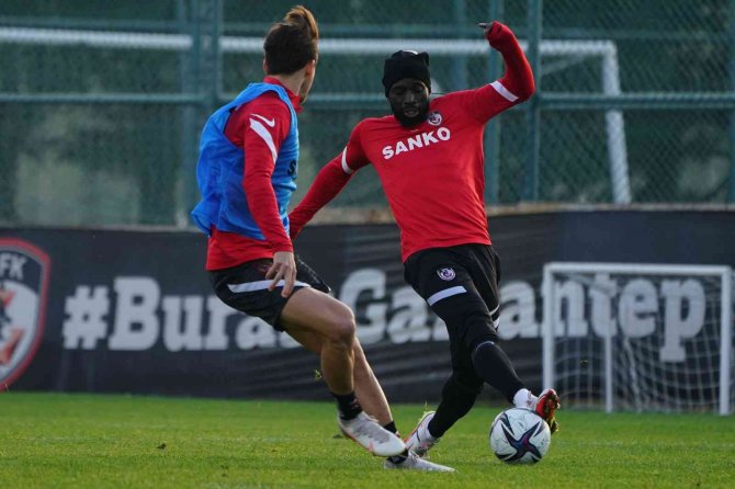 Nouha Dicko: "Konyaspor İyi Bir Takım Ama Biz Kazanmak İstiyoruz"
