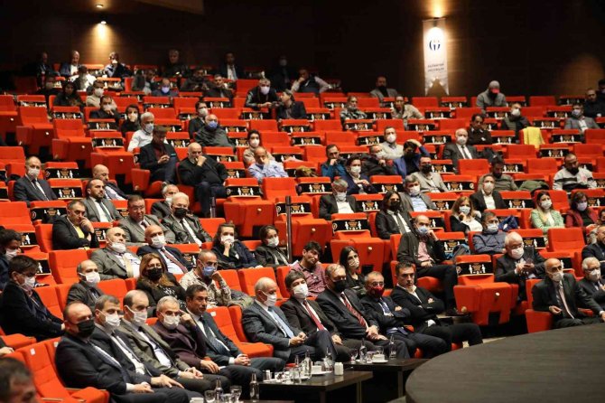 3 Milyon Üniversite Öğrencisinden 22 Bini Sporla Uğraşıyor