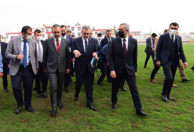 Bakan Kasapoğlu’ndan Kahramanmaraş’a Stadyum Müjdesi
