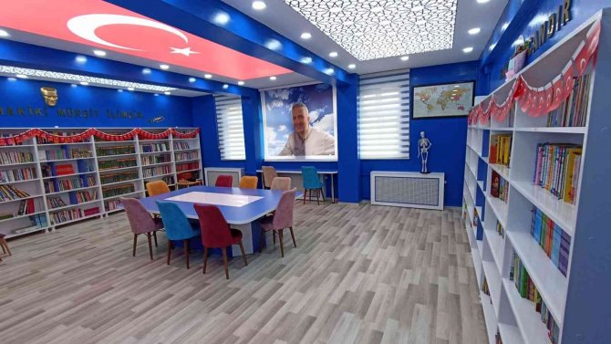 Hakkari’de "Kütüphanesiz Okul Kalmasın" Projesi