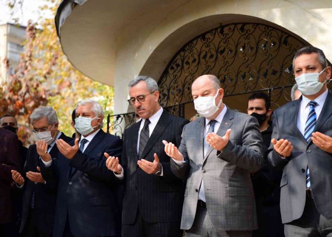 Sütçü İ̇mam Kabri Başında Dualarla Anıldı