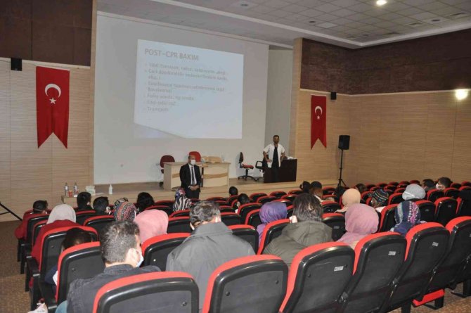 Karaman’da Sağlık Personeline Eğitim