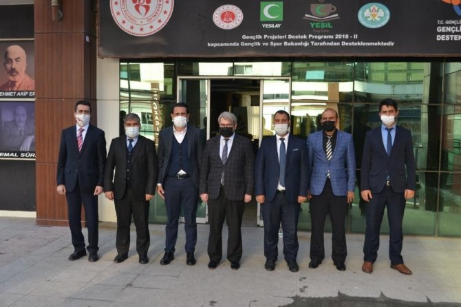 Manisa Müftülüğünden Kitap Bağışı