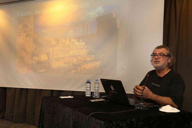 Anadolu Arkeolojisinin Fotoğraflarını Hikâyeleriyle Paylaştı