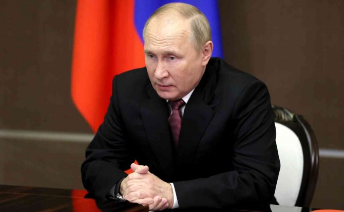 Putin, Soçi’deki Üçlü Zirvenin Ardından Güvenlik Konseyi’ni Topladı