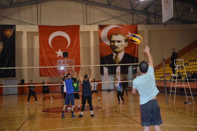 Şehit Öğretmen Aybüke Anısına Düzenlenen Turnuva Sona Erdi