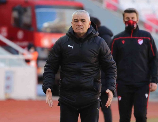 Rıza Çalımbay Kulübede Olamayacak
