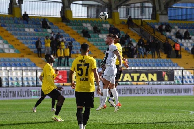 Denizlispor Deplasmandan 1 Puanla Dönüyor