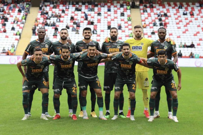 Spor Toto Süper Lig: Ft Antalyaspor: 1 - A.alanyaspor: 0 (İ̇lk Yarı)
