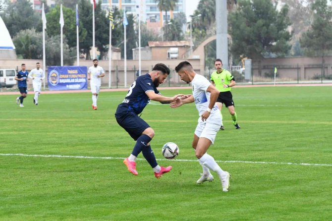 Tff 2. Lig: Tarsus İ̇dman Yurdu: 0 - Pazarspor: 1