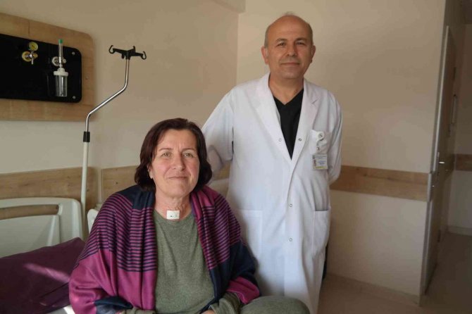 Konuşa Konuşa Ameliyat Oldu