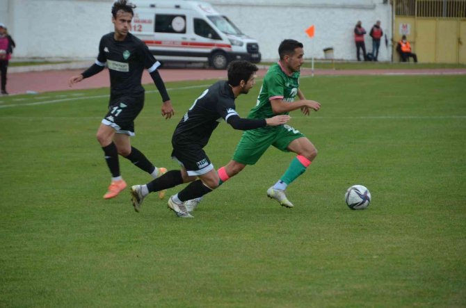 Isparta 32 Spor: 1 Kırklarelispor: 1
