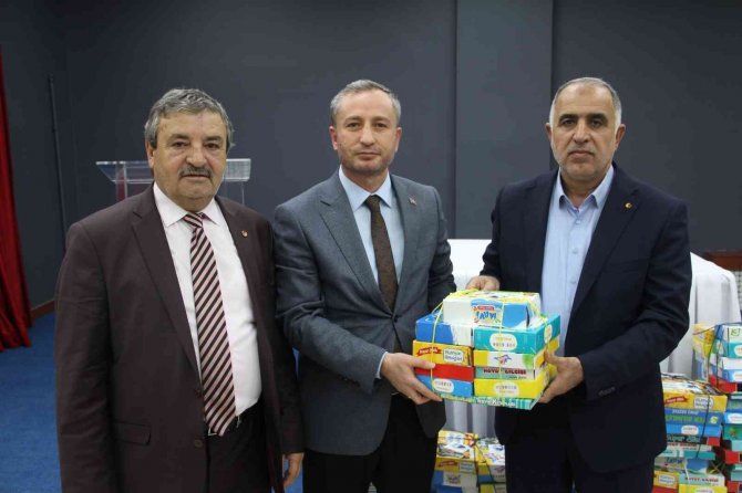 Ağrı’da Değerlendirme Sınavları Kitapçığı Öykü Kitap Seti Dağıtım Töreni