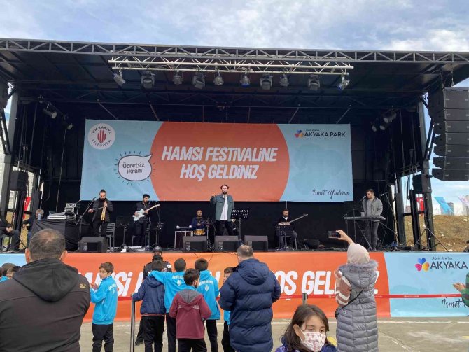 Ümraniye’de Hamsi Festivalinde 2.5 Ton Hamsi Dağıtıldı