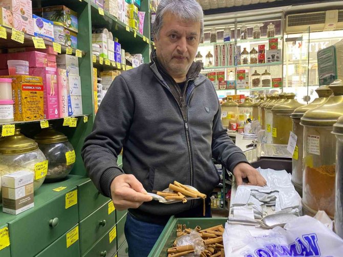 30 Yıllık Aktardan Kışa Bitki Çayı Reçetesi