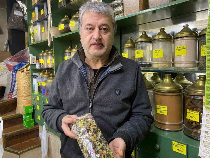 30 Yıllık Aktardan Kışa Bitki Çayı Reçetesi