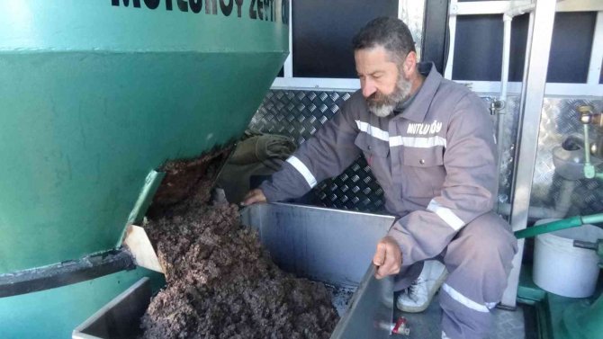 Mobil Taş Baskı İle Türkiye’nin Her Yerinde Taş Baskı Zeytinyağı Üretecek