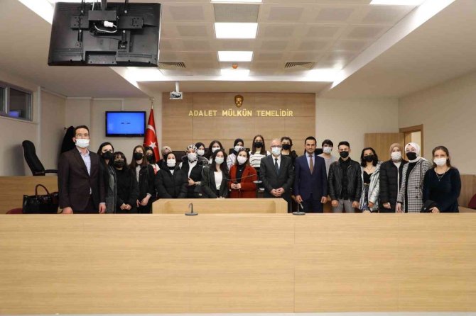 Bartın Üniversitesi Adalet Programı Öğrencileri Yeni Adalet Sarayını Gezdi