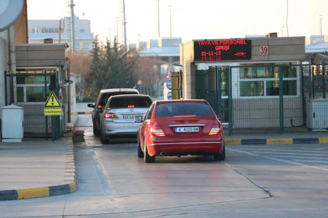 Bulgaristan’dan 1 Milyon Turist Edirne’ye Alışverişe Geldi