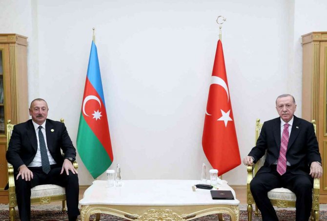 Cumhurbaşkanı Erdoğan, Azerbaycan Cumhurbaşkanı Aliyev İle Görüştü
