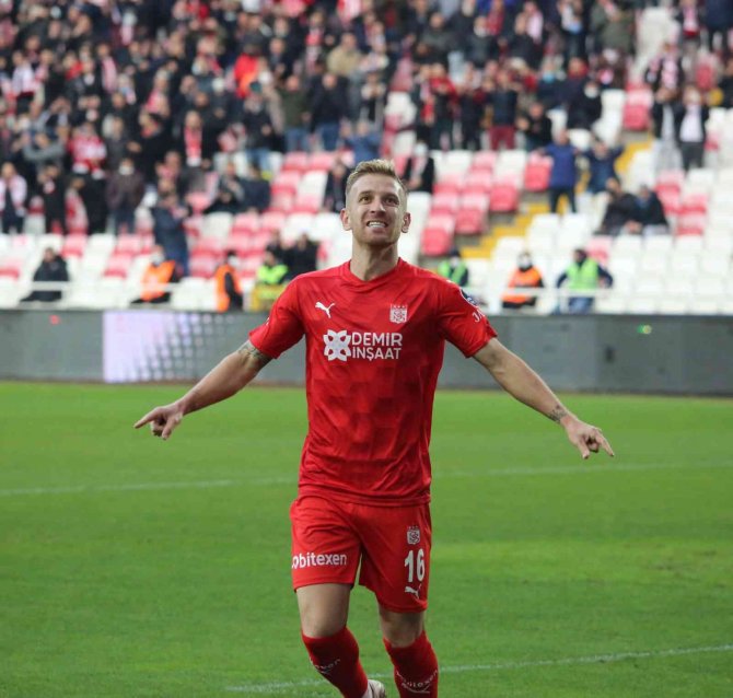 Pedro Henrique, Ligdeki 3. Golünü Attı