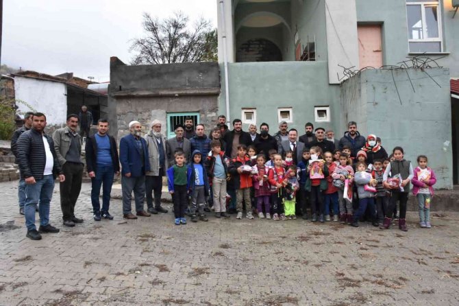 Başkan Beyoğlu Hasta Ve Yaşlılarla Bir Araya Geldi