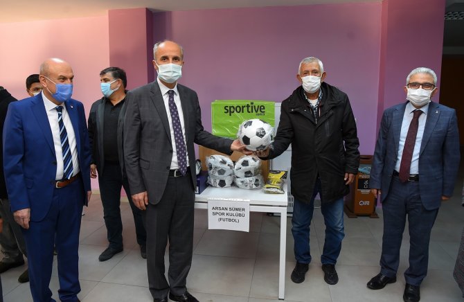 Başkan Okay: "Amatör Spor Kulüpleri Gençlere Değer Katıyor"