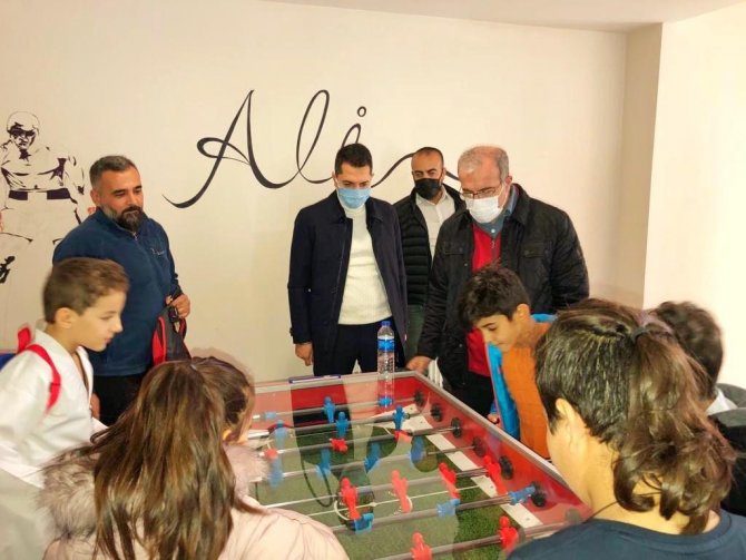 Vali Toraman, Spor Tesislerini İnceledi