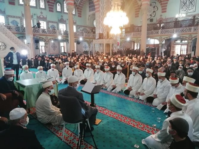 Eskişehir’de 17 Kurra Hafız İçin İcazet Merasimi Düzenlendi