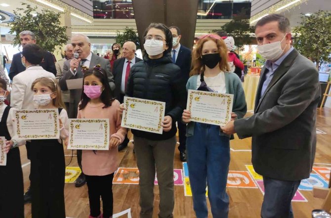 Geleceğin Ressamlarından Sergi