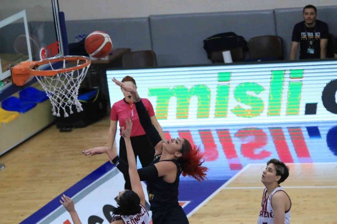 Kadınlar Basketbol Süper Ligi: Elazığ İ̇l Özel İ̇dare: 46 - Fenerbahçe: 105