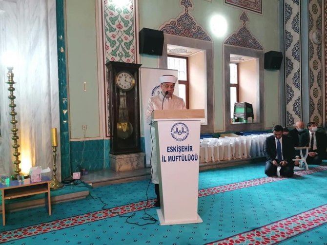 Eskişehir’de 17 Kurra Hafız İçin İcazet Merasimi Düzenlendi