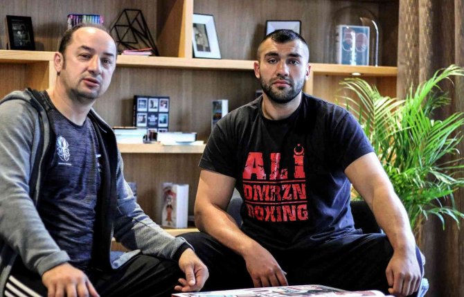 Ali Eren Demirezen Hollywood’da Ringe Çıkıyor